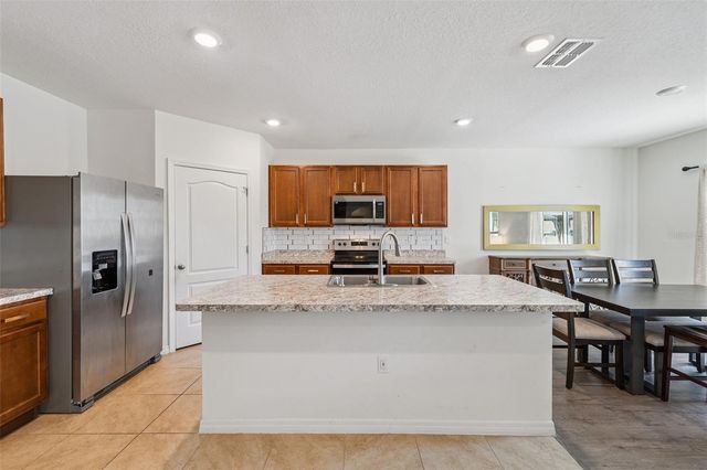 1422 FOX SQUIRREL DRIVE, Davenport, FL 33897