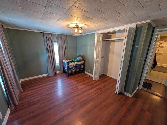 1305 Farrand Avenue, La Porte, IN 46350