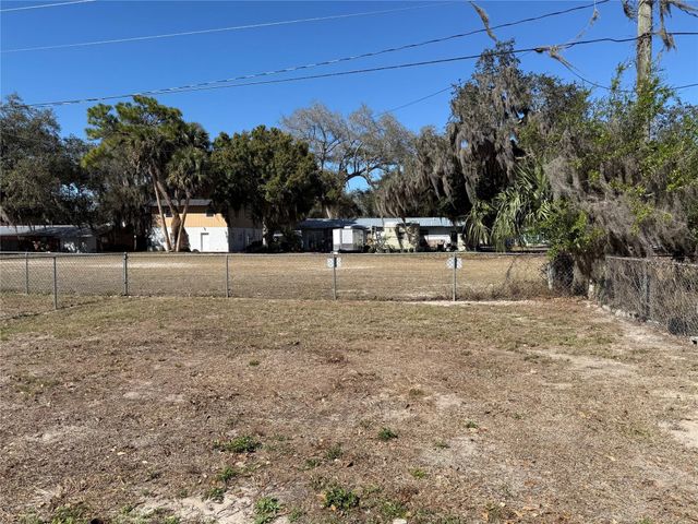 817 SE 9th Street, Okeechobee, FL 34974