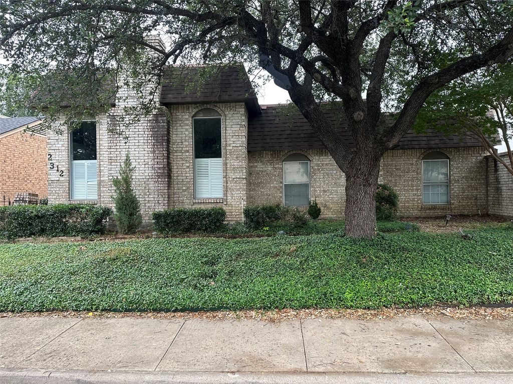 2312 Westbrook Drive, Carrollton, TX 75007