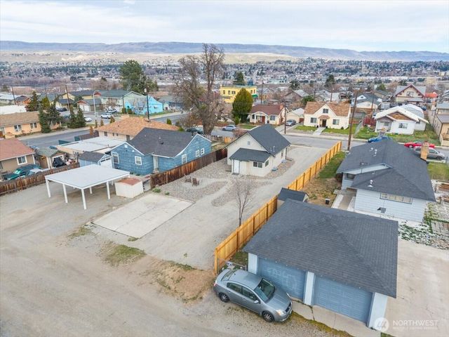 910 Walker Avenue, Wenatchee, WA 98801