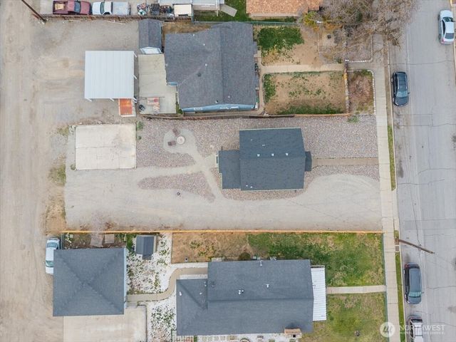 910 Walker Avenue, Wenatchee, WA 98801