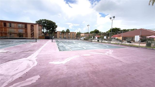 7121 Miami Lakes Drive Q8, Miami Lakes, FL 33014