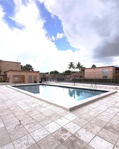 7121 Miami Lakes Drive Q8, Miami Lakes, FL 33014