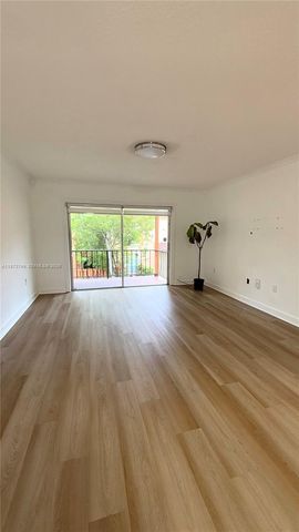 7121 Miami Lakes Drive Q8, Miami Lakes, FL 33014