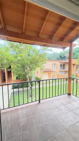 7121 Miami Lakes Drive Q8, Miami Lakes, FL 33014