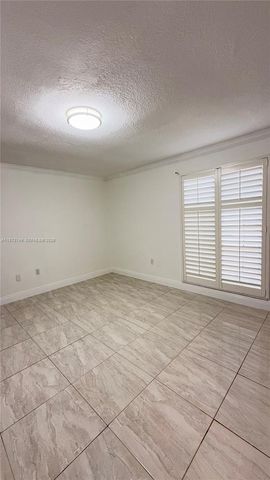 7121 Miami Lakes Drive Q8, Miami Lakes, FL 33014