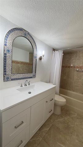 7121 Miami Lakes Drive Q8, Miami Lakes, FL 33014