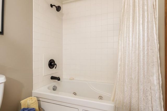 3479 Field Crest Court, Beloit, WI 53511