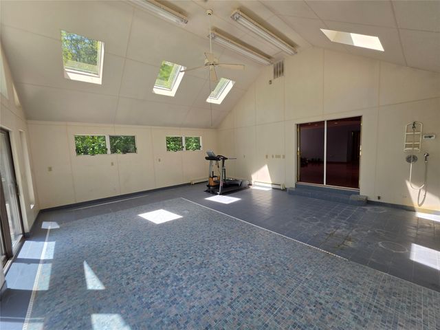 8152 CHERRY ST. EXT., Erie, PA 16509