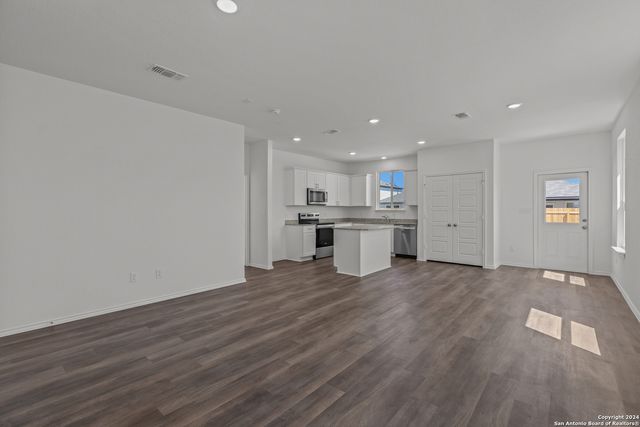 11702 Red Burro, San Antonio, TX 78254