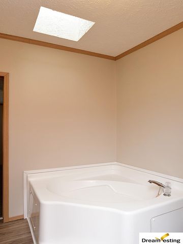 38 Cypress Street, Yutan, NE 68073