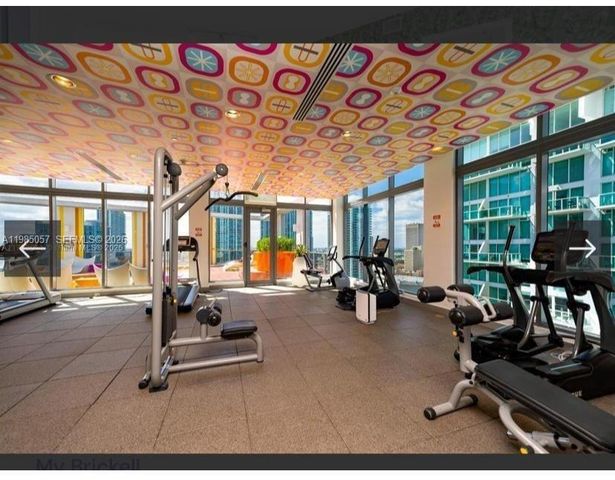 31 SE 6th St 804, Miami, FL 33131