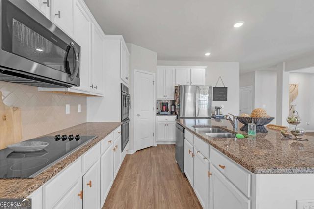 172 Expedition Drive, Ellenwood, GA 30294
