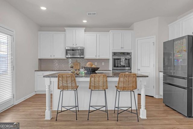 172 Expedition Drive, Ellenwood, GA 30294