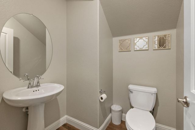 6212 E Bibi Drive, Fresno, CA 93727