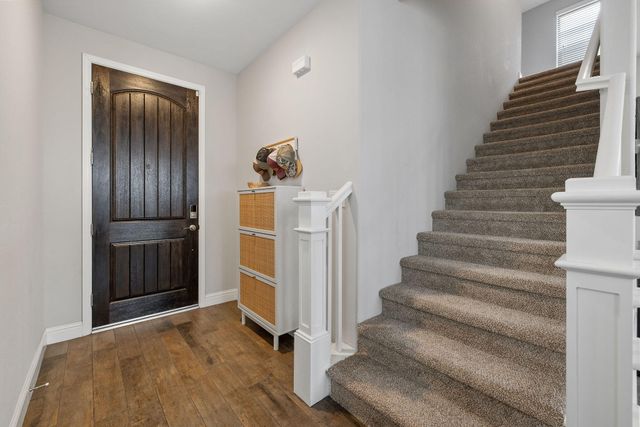 6212 E Bibi Drive, Fresno, CA 93727