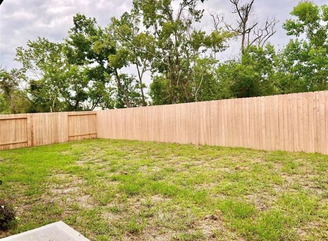 812 Westpointe Drive, Dayton, TX 77535