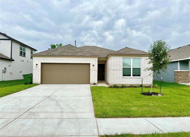 812 Westpointe Drive, Dayton, TX 77535