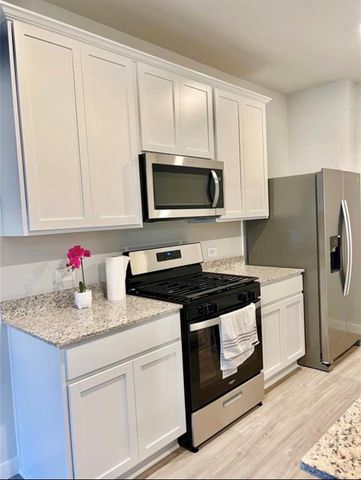 812 Westpointe Drive, Dayton, TX 77535