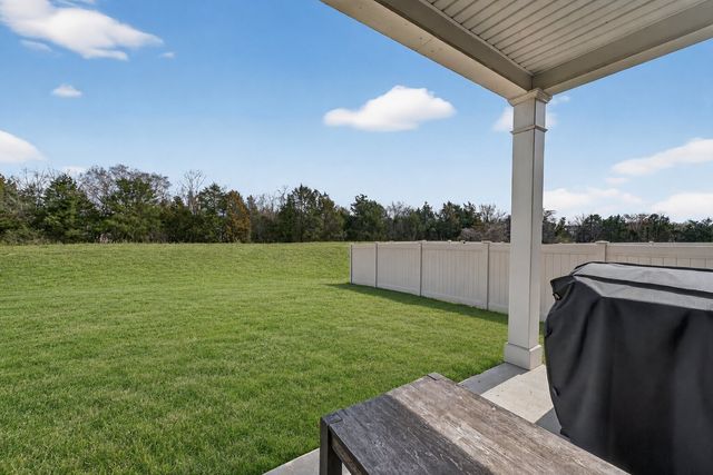 9032 Copenhagen Dr, Murfreesboro, TN 37129