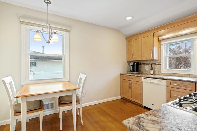 246 W 10th Street, Deer Park, NY 11729