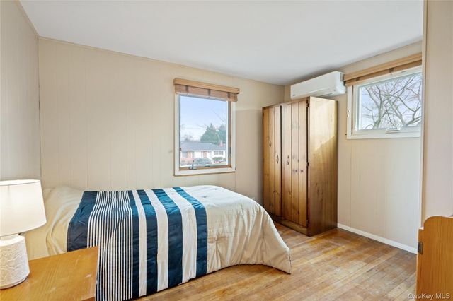 246 W 10th Street, Deer Park, NY 11729