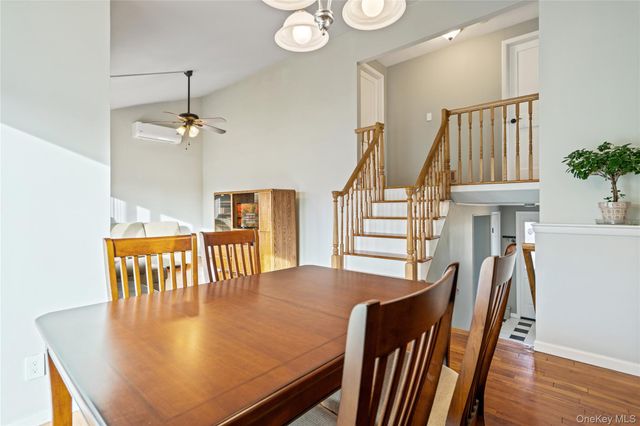 246 W 10th Street, Deer Park, NY 11729