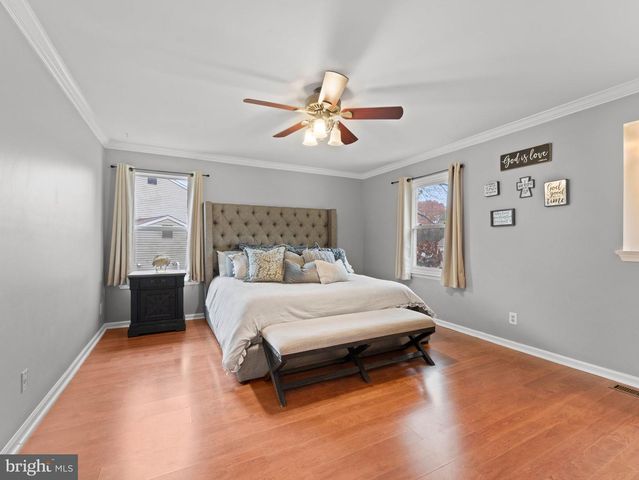 712 SCARBOROUGH DR, Egg Harbor Township, NJ 08234