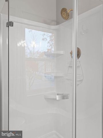 712 SCARBOROUGH DR, Egg Harbor Township, NJ 08234