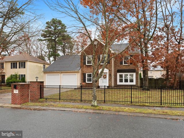 712 SCARBOROUGH DR, Egg Harbor Township, NJ 08234