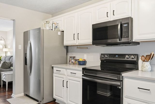220 Maple Ridge Drive, Canonsburg, PA 15317