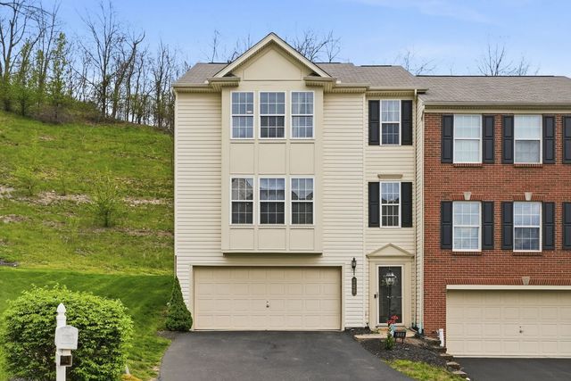 220 Maple Ridge Drive, Canonsburg, PA 15317