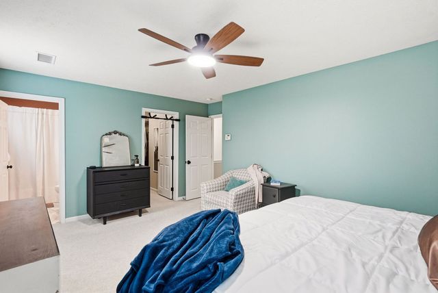 220 Maple Ridge Drive, Canonsburg, PA 15317