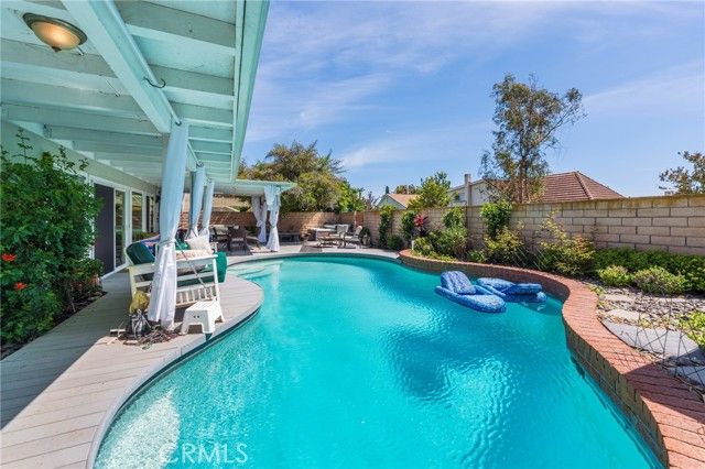 5252 Burgundy, Irvine, CA 92604