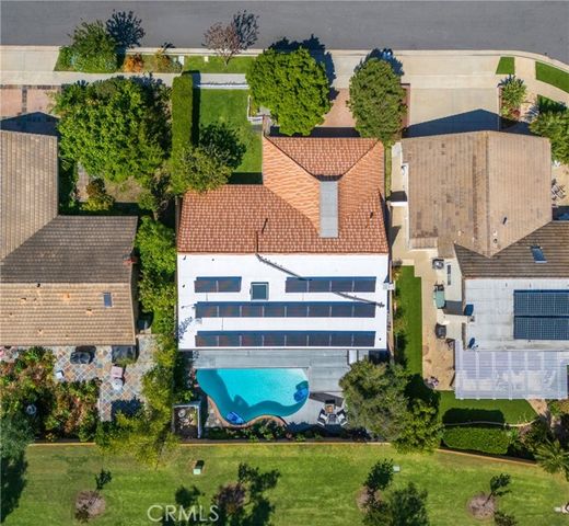 5252 Burgundy, Irvine, CA 92604