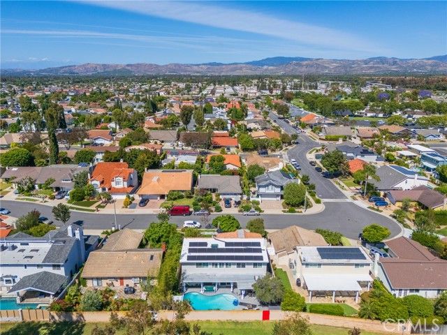 5252 Burgundy, Irvine, CA 92604