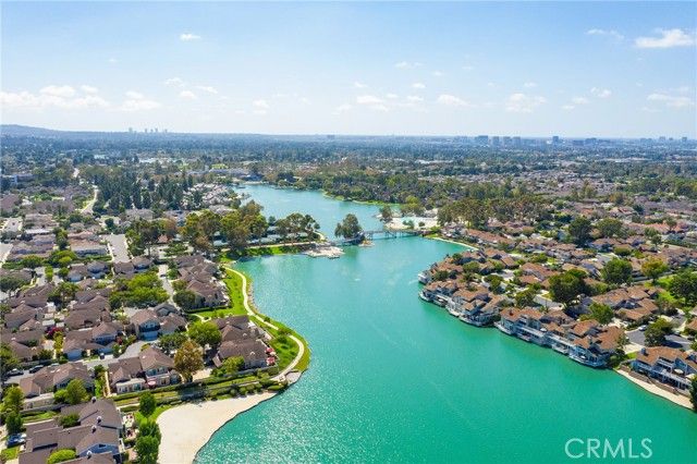 5252 Burgundy, Irvine, CA 92604