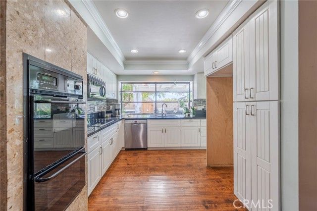5252 Burgundy, Irvine, CA 92604