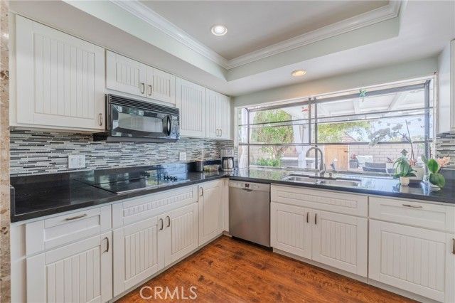 5252 Burgundy, Irvine, CA 92604