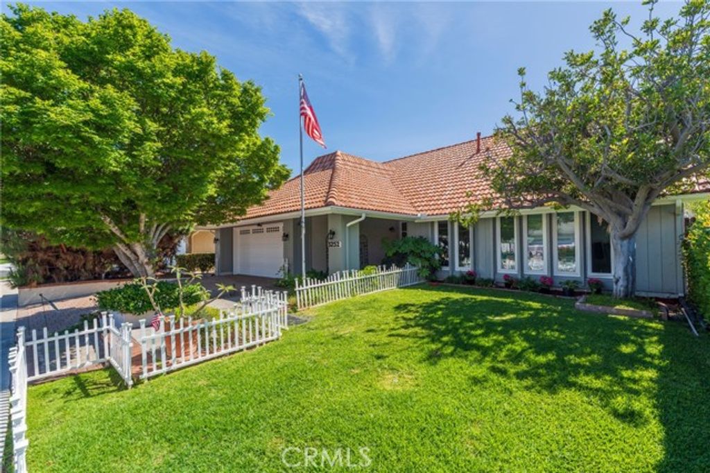 5252 Burgundy, Irvine, CA 92604