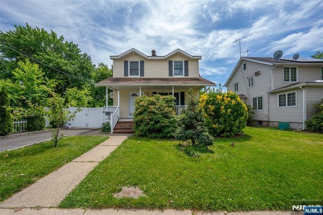 256 Fycke Lane, Teaneck, NJ 07666
