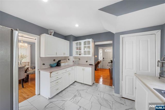 256 Fycke Lane, Teaneck, NJ 07666
