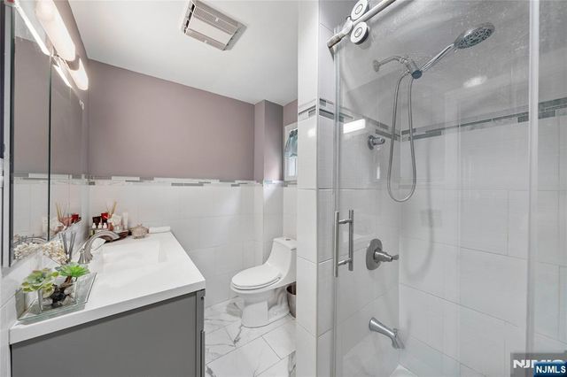 256 Fycke Lane, Teaneck, NJ 07666