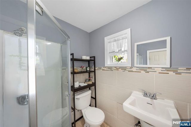 256 Fycke Lane, Teaneck, NJ 07666