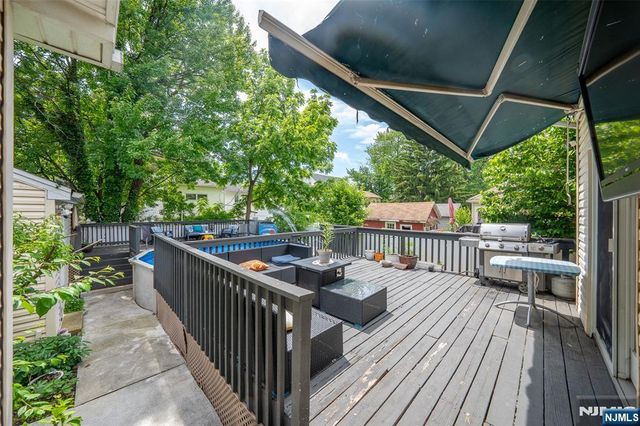 256 Fycke Lane, Teaneck, NJ 07666