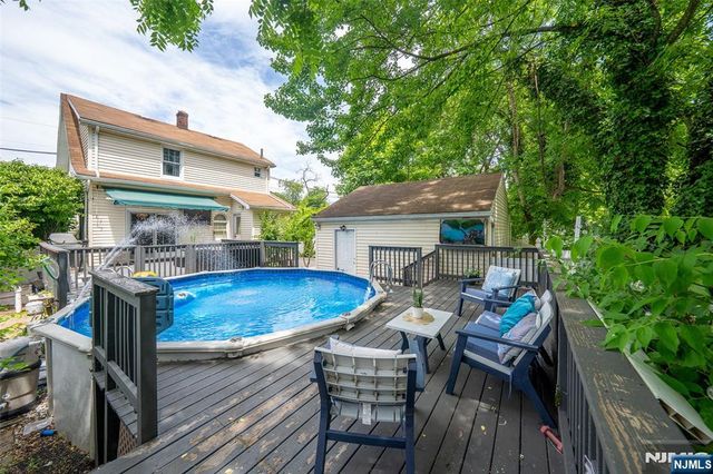 256 Fycke Lane, Teaneck, NJ 07666