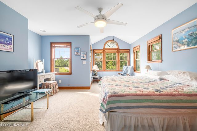 207 Megan Loop N, Hertford, NC 27944
