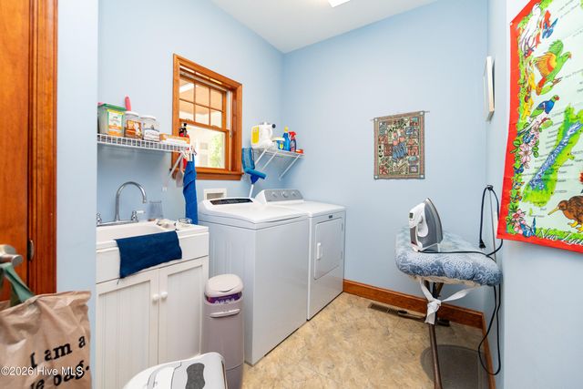 207 Megan Loop N, Hertford, NC 27944