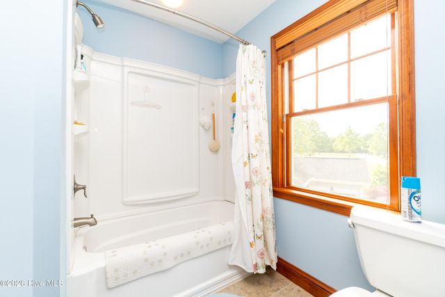 207 Megan Loop N, Hertford, NC 27944